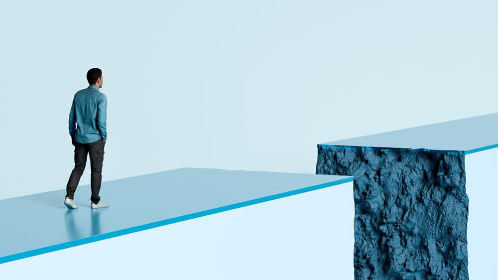 Breaking Free From Fear: How to Move Forward Even When You Feel Afraid — masterclass thumbnail